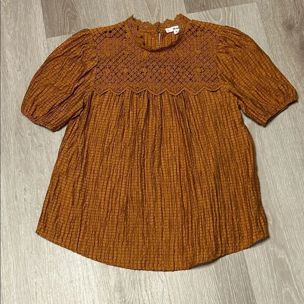 Mine Lace Detail Textured Plaid Like Blouse Sz M